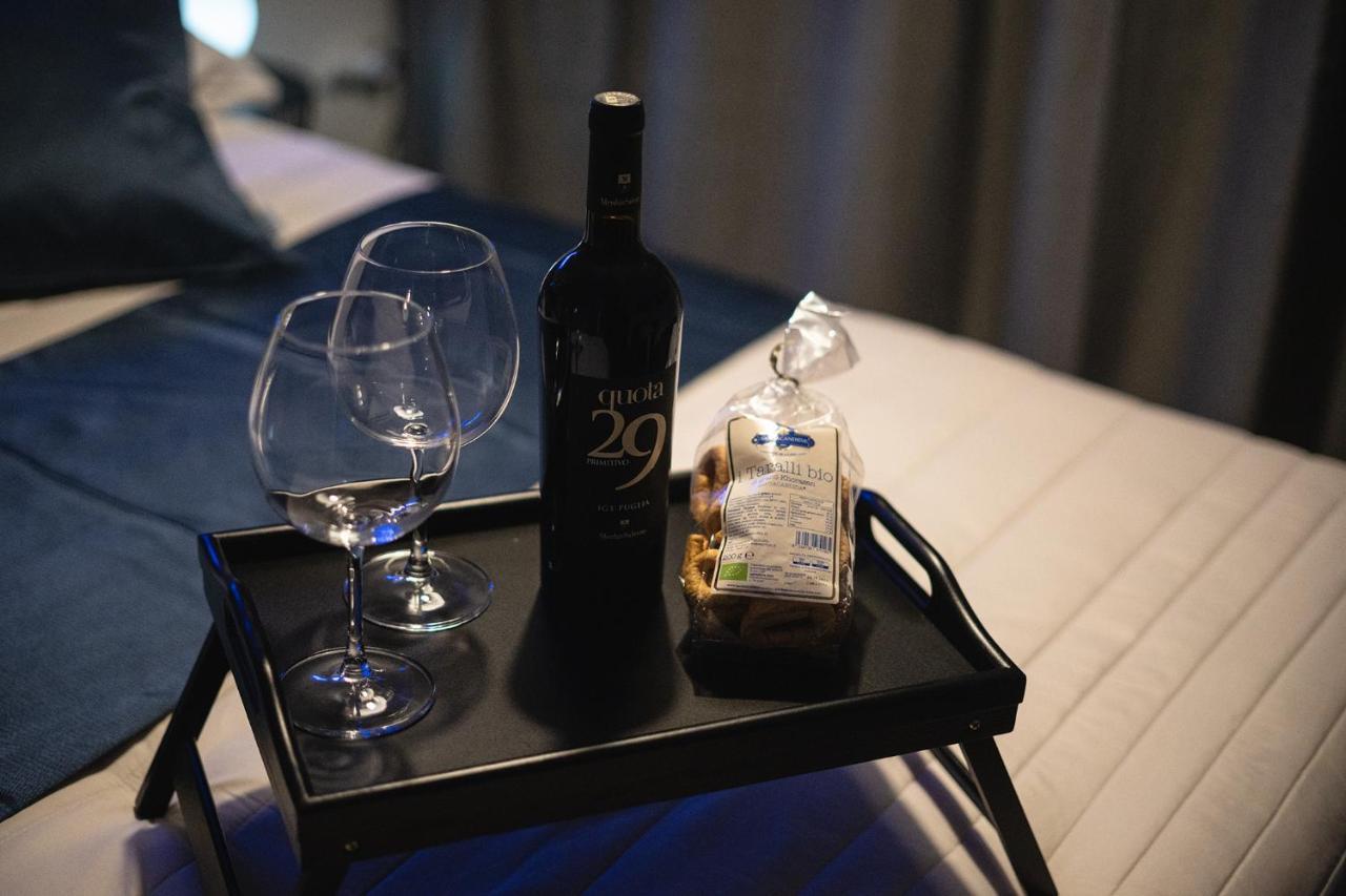 Annamaria - Central Station Charming Accommodation バーリ エクステリア 写真