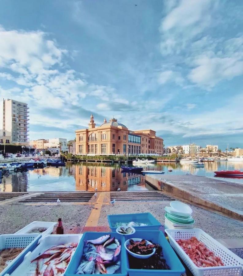 Annamaria - Central Station Charming Accommodation バーリ エクステリア 写真