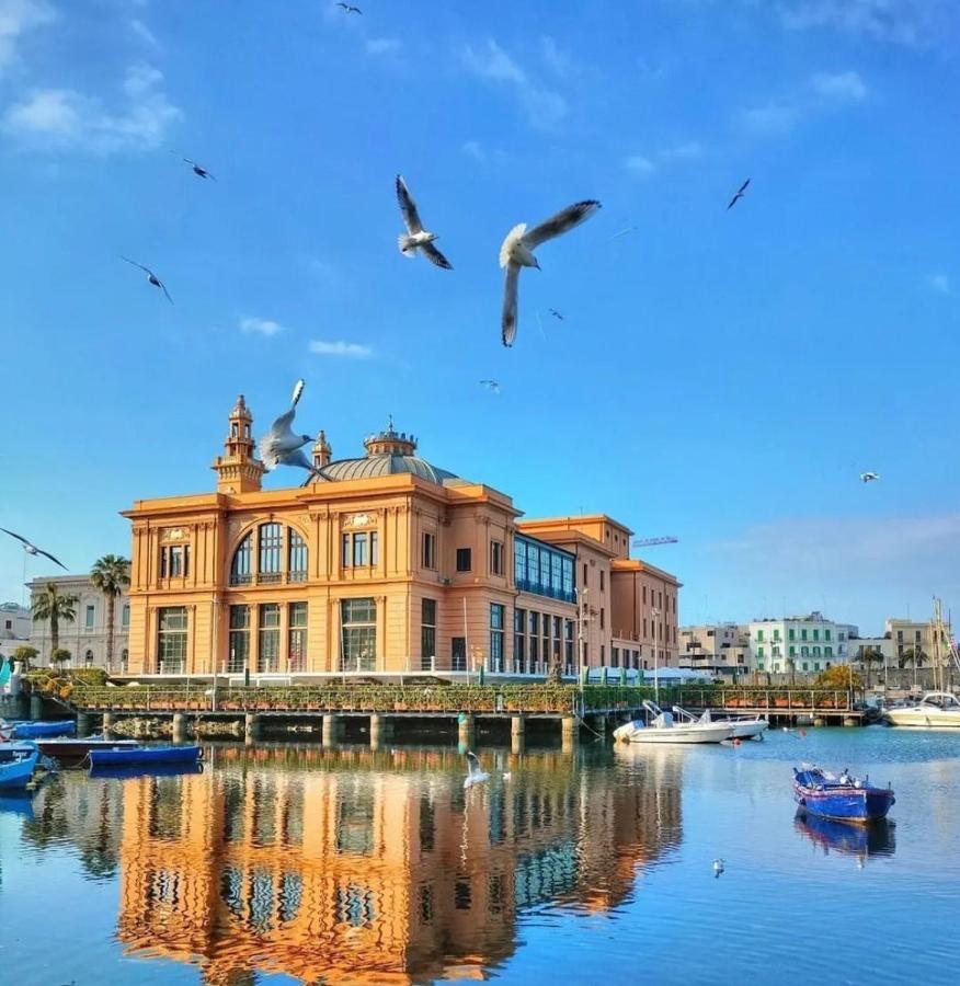 Annamaria - Central Station Charming Accommodation バーリ エクステリア 写真