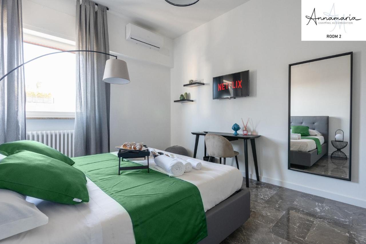 Annamaria - Central Station Charming Accommodation バーリ エクステリア 写真